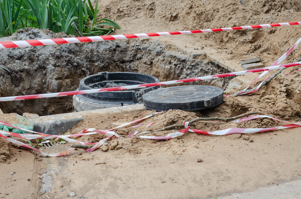 The Risks of DIY Sewer Line Repair: Insights from a Broken Sewer Line Repair Company in Evanston, Illinois