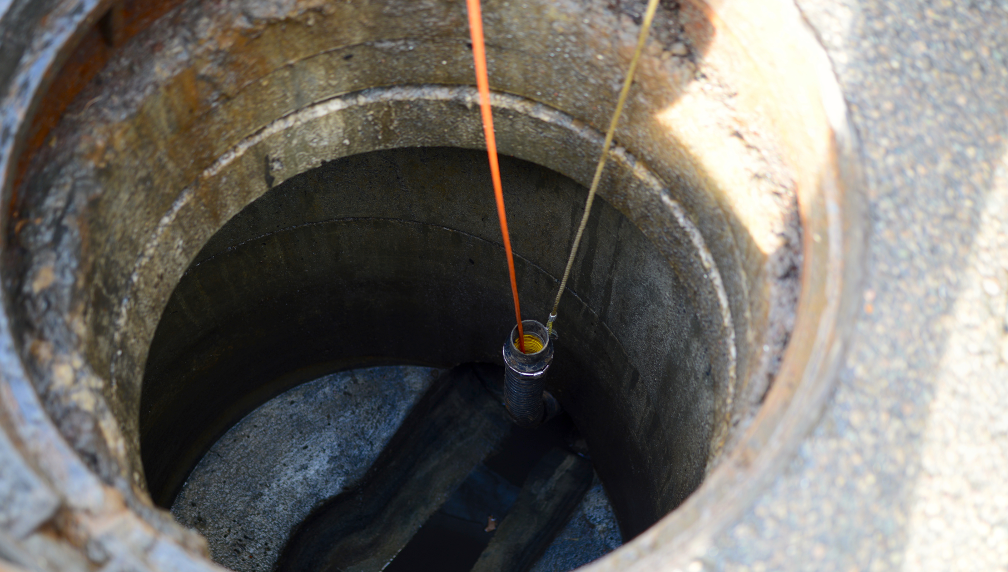 Is DIY Broken Sewer Line Repair a Good Idea? Insights from a Sewer Line Repair Company in Northbrook, Illinois